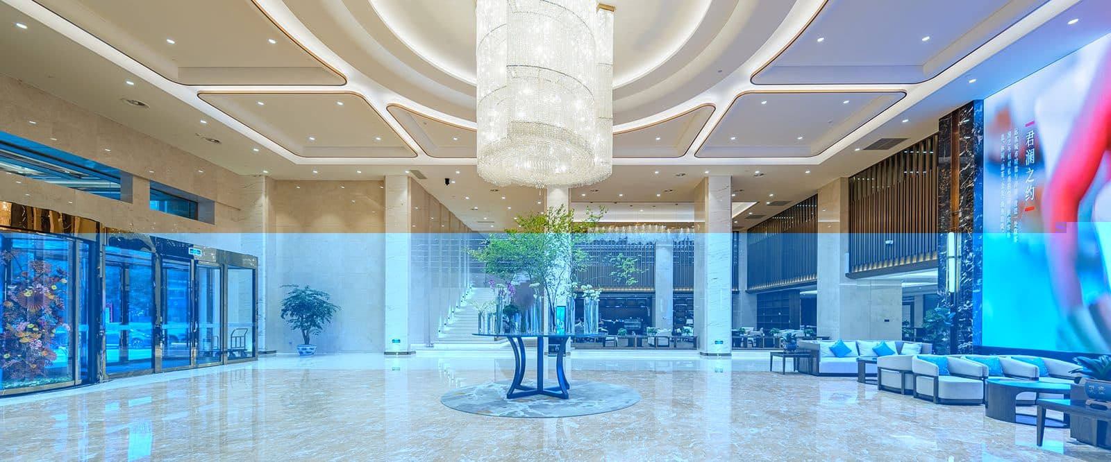 Grand ballroom with bespoke crystal chandeliers