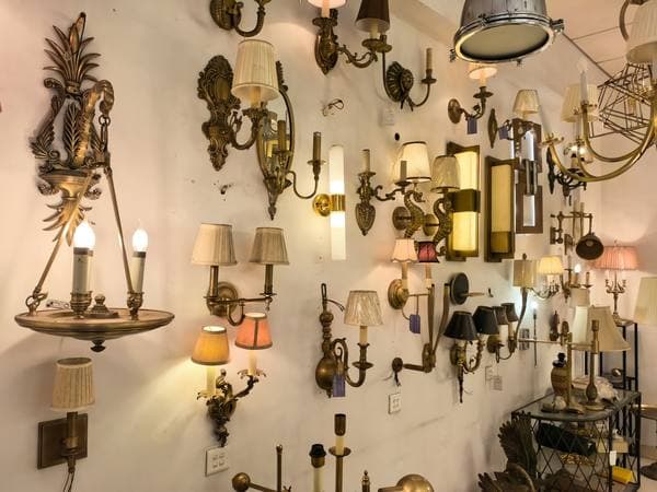 Metis Maison showroom detail 3